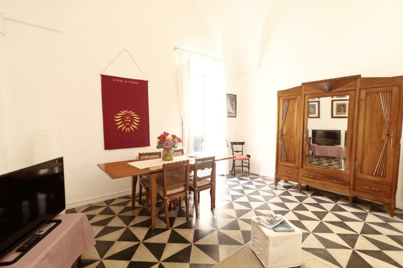 Slow Lecce - Old Town Apartment Sit מראה חיצוני תמונה