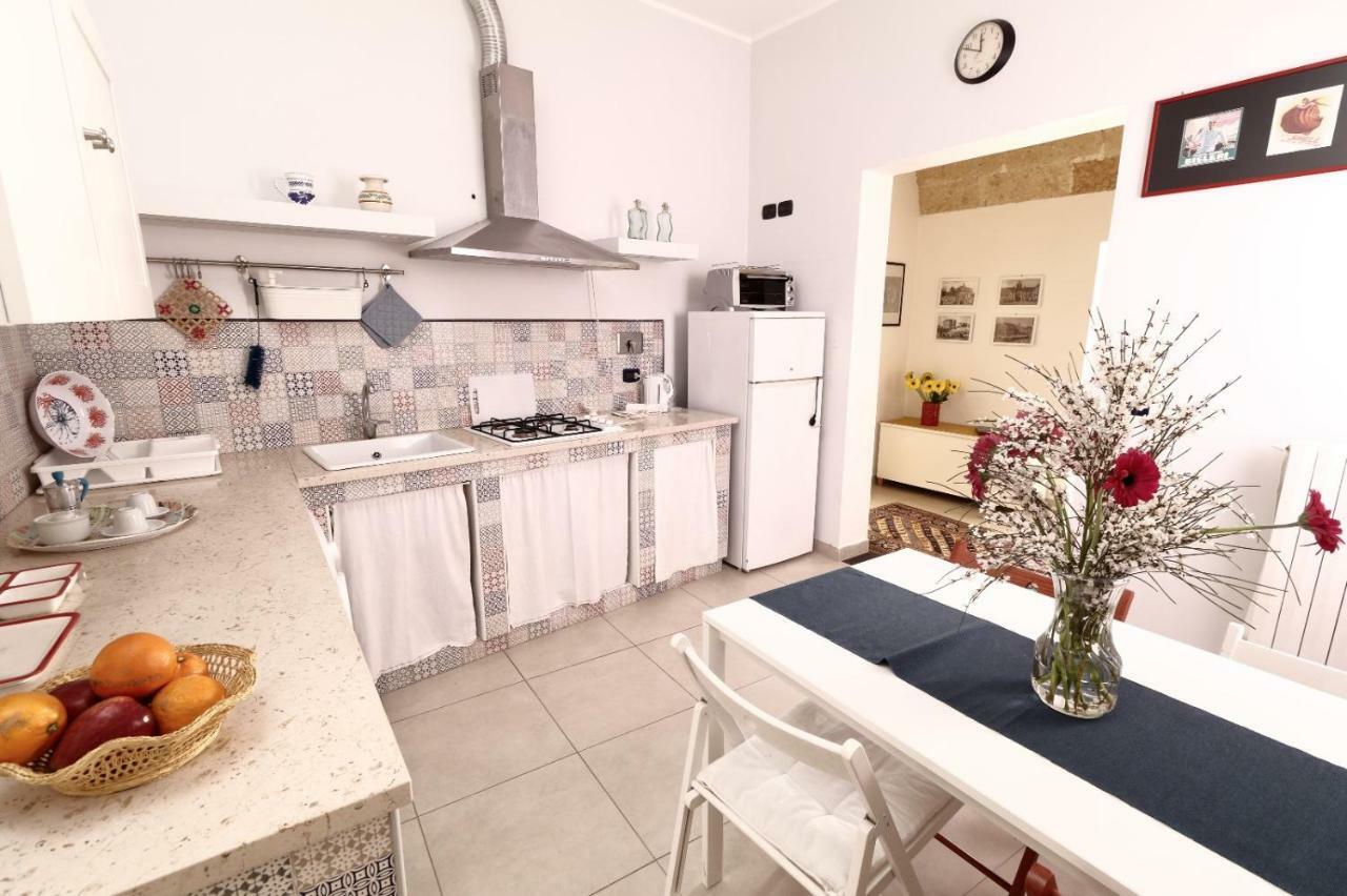 Slow Lecce - Old Town Apartment Sit מראה חיצוני תמונה